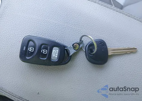 2018 Hyundai Elantra Se from USA, damaged, VIN 5NPD74LF0JH302395